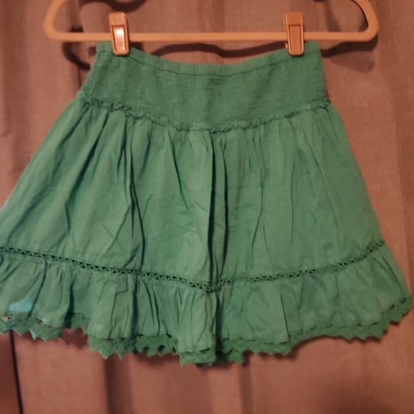 BOGO 🏁 Green skirt 🏁 - Picture 2 of 4
